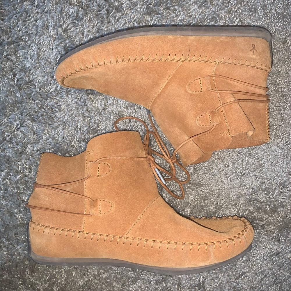 COPY - Emu Moccasin Booties ⚡️